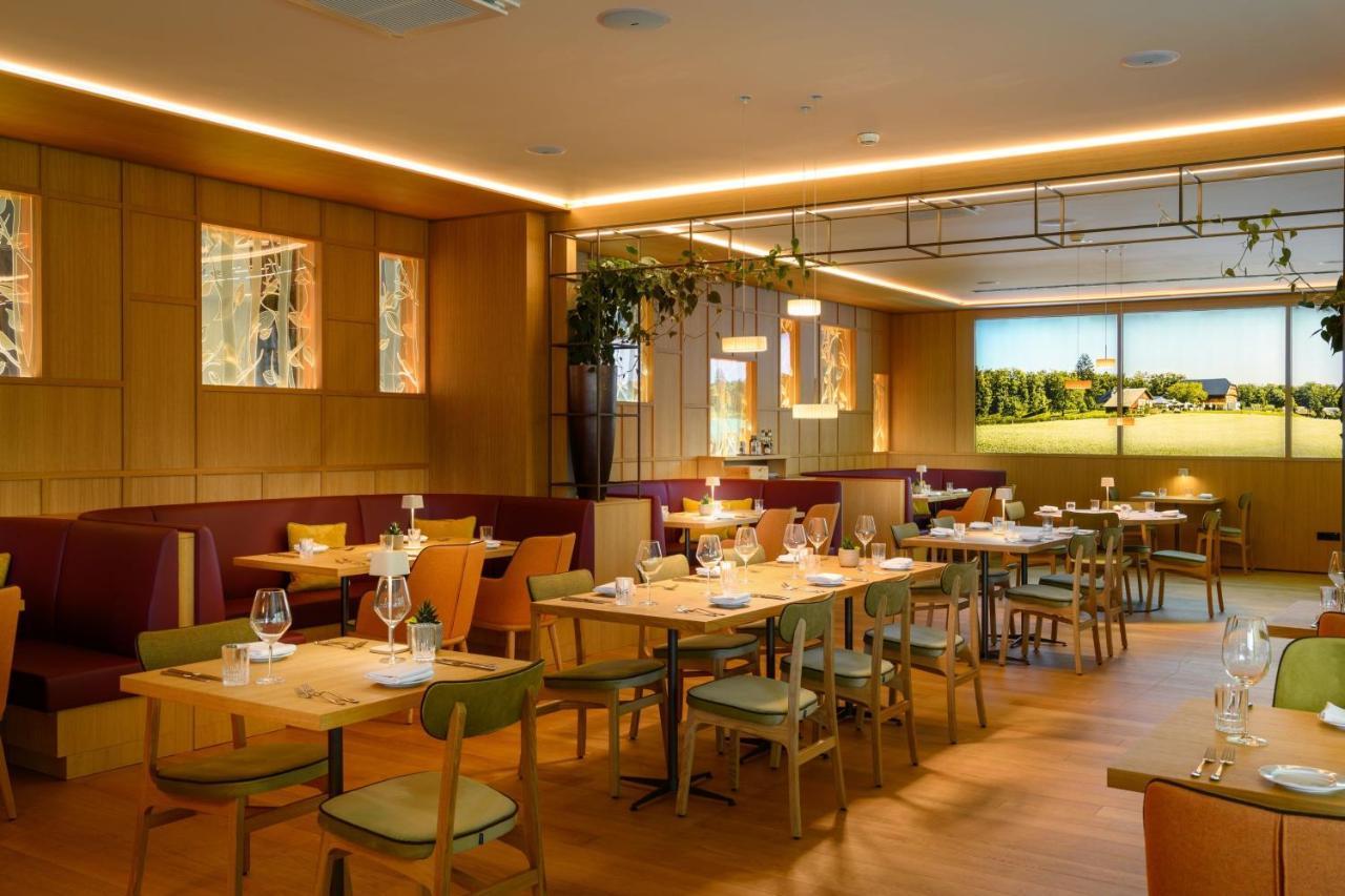 Four Points By Sheraton Ljubljana Mons Esterno foto