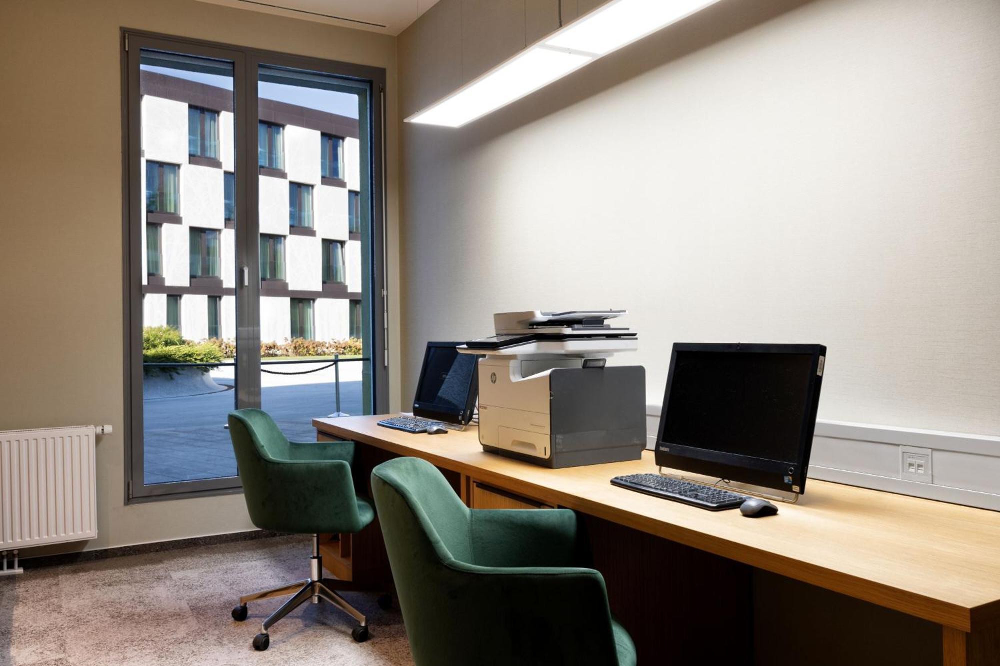 Four Points By Sheraton Ljubljana Mons Esterno foto
