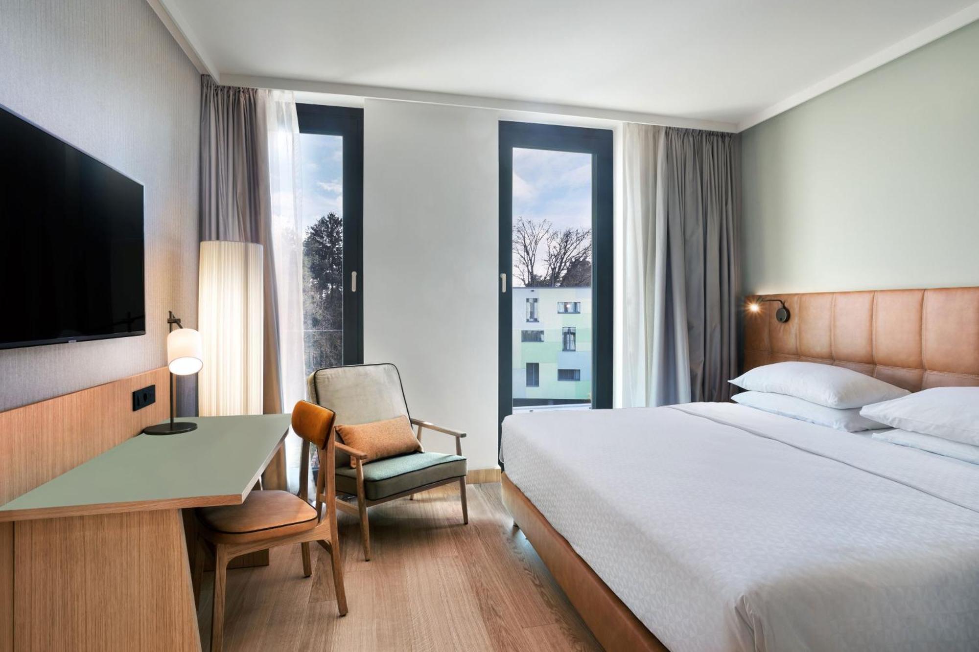 Four Points By Sheraton Ljubljana Mons Esterno foto