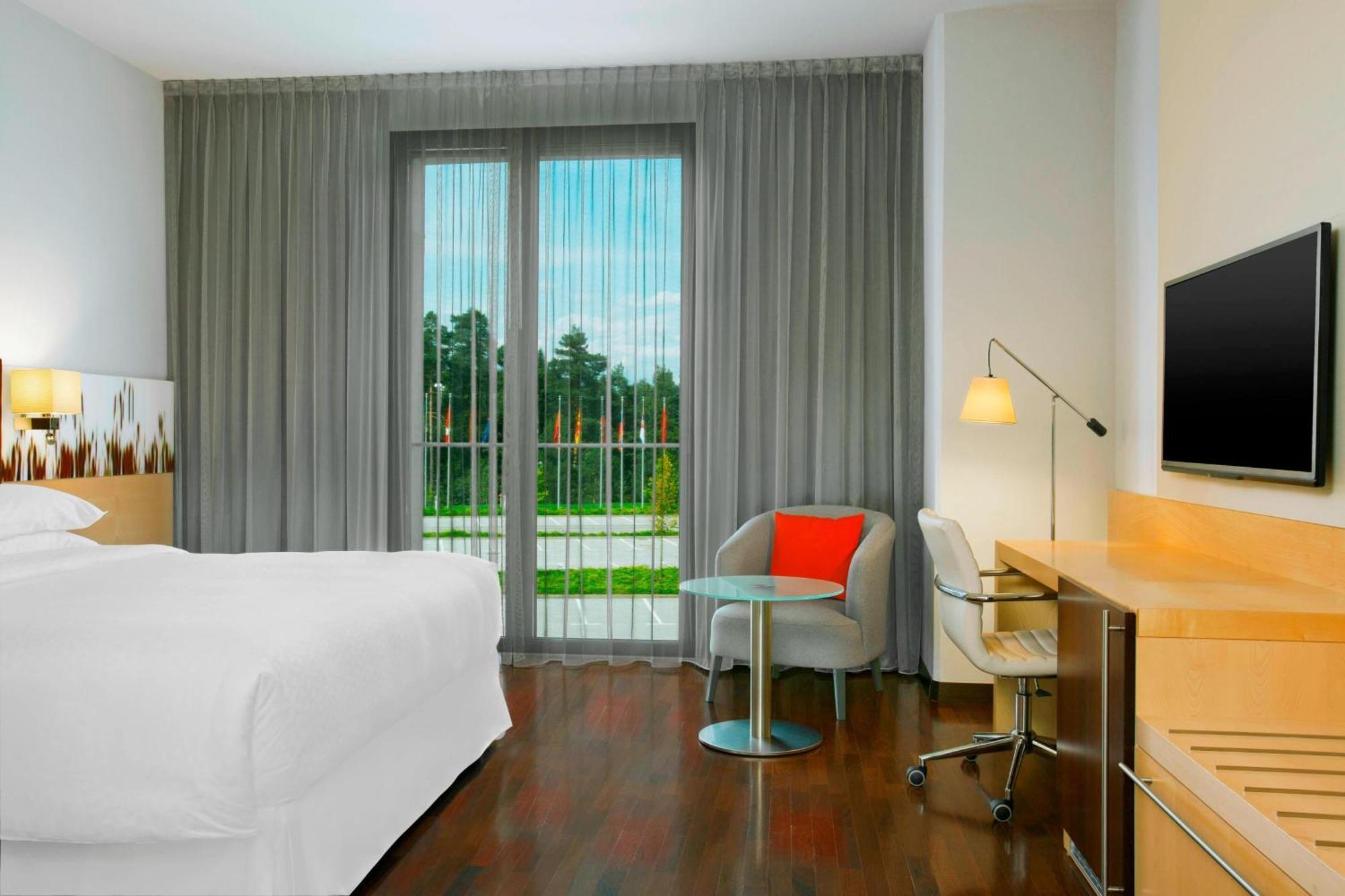 Four Points By Sheraton Ljubljana Mons Esterno foto